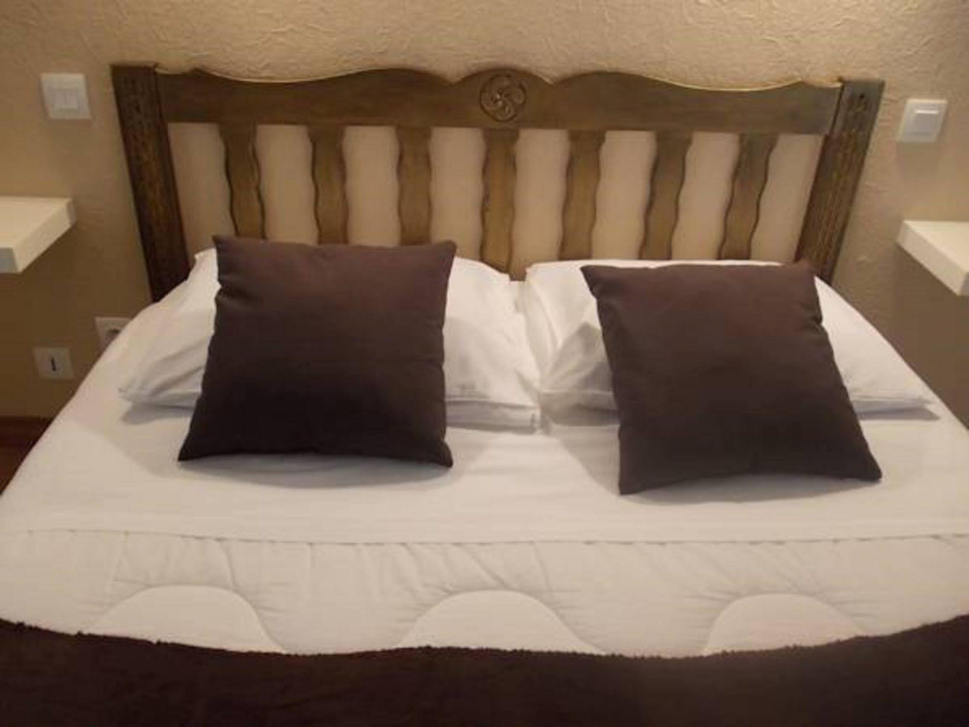 Hotel Le Clementenia Arnéguy Eksteriør billede