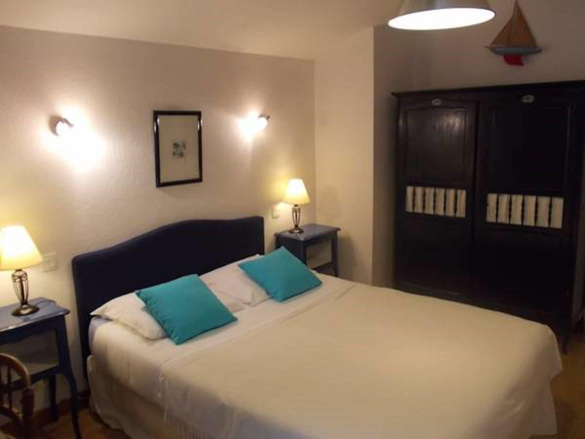 Hotel Le Clementenia Arnéguy Eksteriør billede