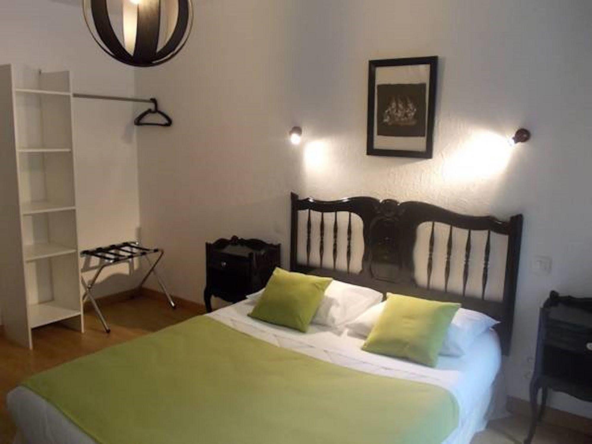 Hotel Le Clementenia Arnéguy Eksteriør billede